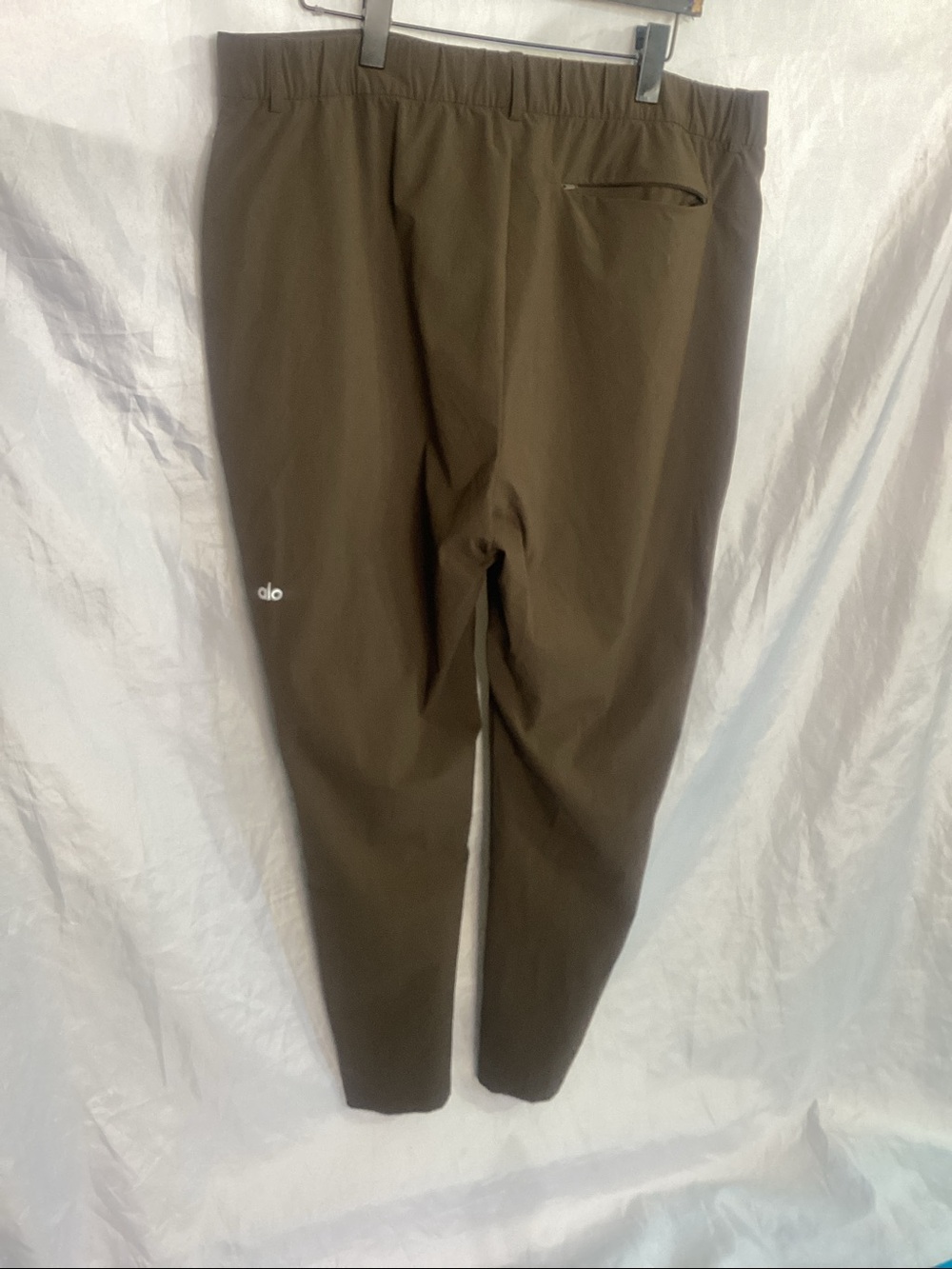 Alo pants - Picture 4 of 13